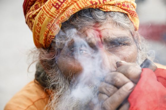 Shivaratri: Sadhus treffen sich zum Kiffen